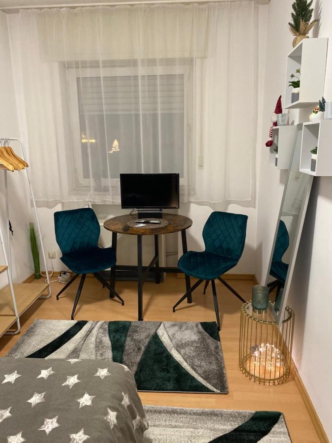 Katalin Kovacs Apartment Frechen Bagian luar foto