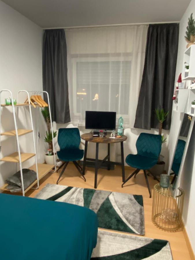 Katalin Kovacs Apartment Frechen Bagian luar foto